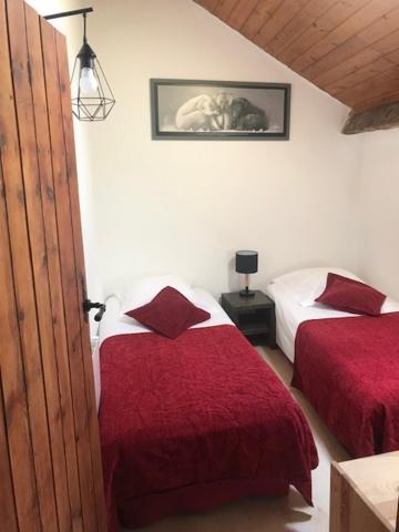 Charmant appartement dans le village/Coqueto apartamento en el pueblecito La Cabanasse Exterior foto